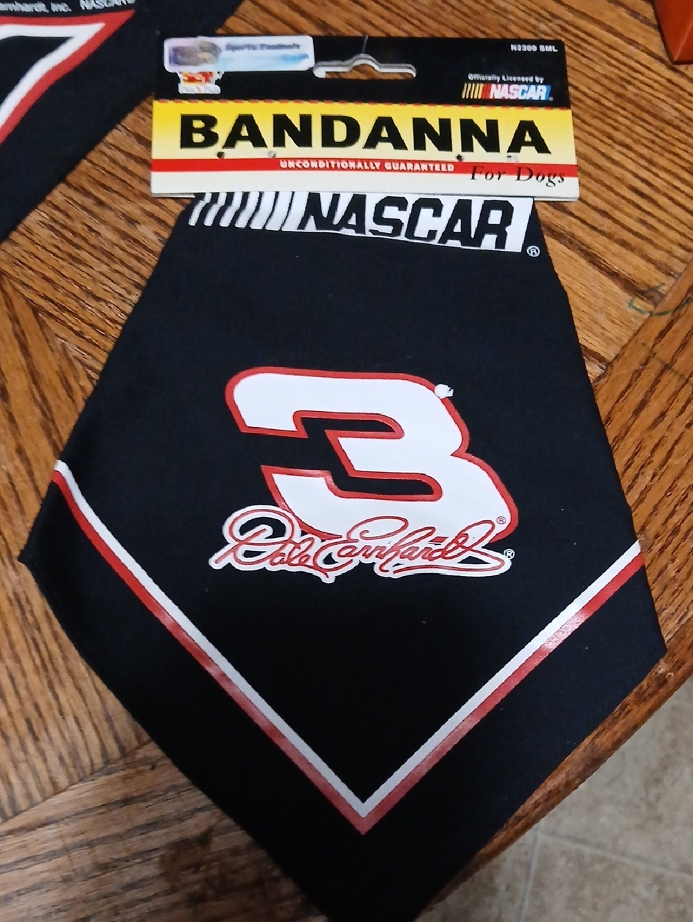 DALE EARNHARDT,Nascar Black Bandanna with White and Red #3 NwT (For Dogs)